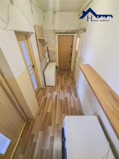 Metro Galeria Handlowa Kamienica H 2.90m 
