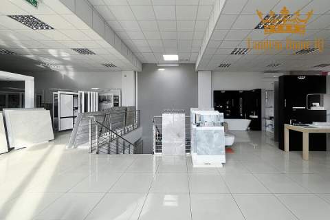Do wynajęcia lokal 220m2, ekspozycja, obiekt, Wilanów, TVN