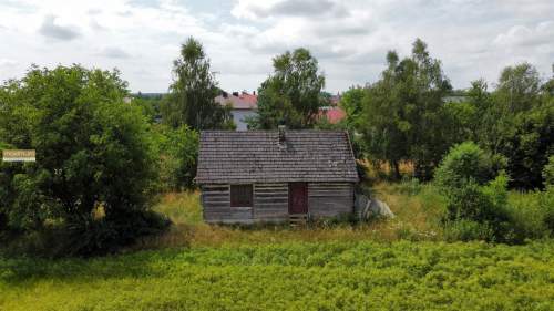Drewniany dom na 15 arowej działce Kolonia Sól