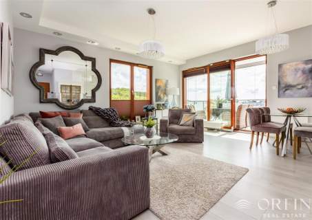 Wyjątkowy apartament z panoramicznym widokiem na B