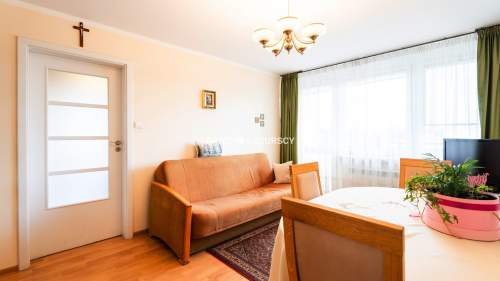 ZADBANE, SŁONECZNE 3-POKOJOWE Z ODDZIELNĄ KUCHNIĄ