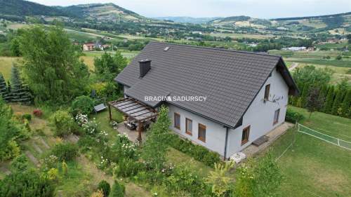Dom z widokiem na jezioro