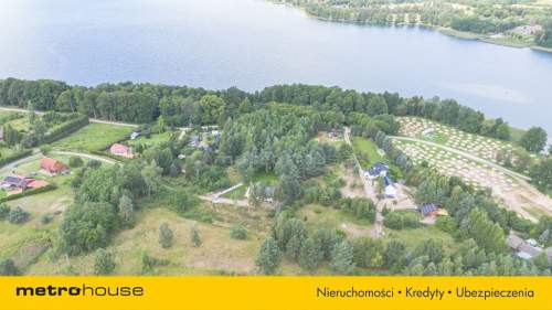 Działki nad jeziorem Pile