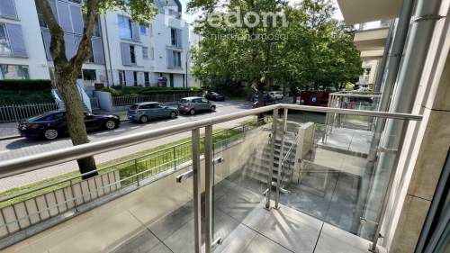 Nowy apartament blisko morza i promenady.