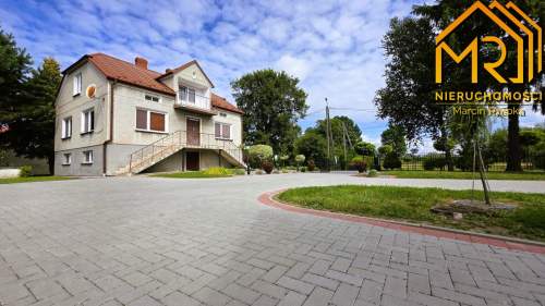 Przestronny dom w spokojnej okolicy Żabna