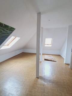 Mieszkanie o powierzchni 60m2, II piętro, do remontu, ul. Lu