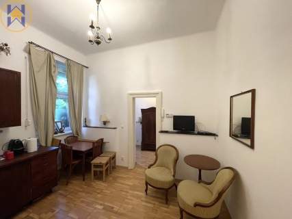 TYLKO U NAS 2 pokoje w kamienicy w centrum miasta