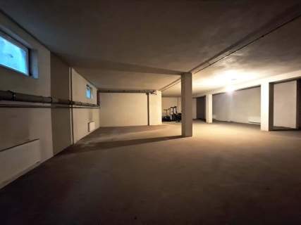 Wynajmę lokal z dużym potencjałem o powierzchni 364 m2 w Otwocku...