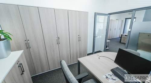 WYKOŃCZONE BIURO-5 pokoi biurowych, kuchnia, łazi