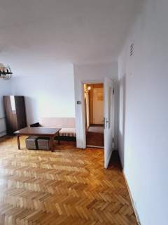 Mieszkanie o powierzchni 60m2, II piętro, do remontu, ul. Lu