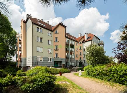 Dwupoziomowe Mieszkanie na Osiedlu Majowym