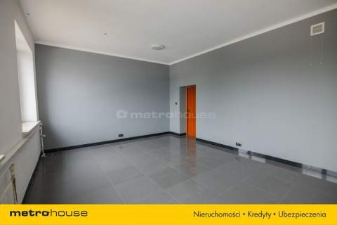 Obiekt biurowo-produkcyjny 930 m ,działka 4561 m