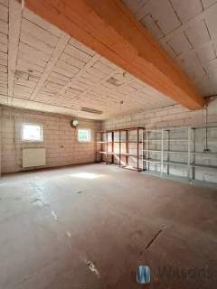Atrakcyjny budynek z magazynem 800 m2
