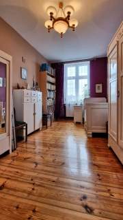 5 pokojowe w kamienicy, balkon, piwnica