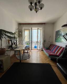 APARTAMENT w PRZEDWOJENNEJ kamienicy -Stara Praga