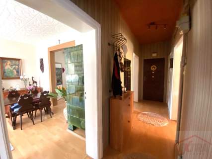 Piętro domu, ogród, spokojna okolica