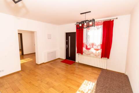 Dom po częściowym remoncie - 124m2 Starachowice