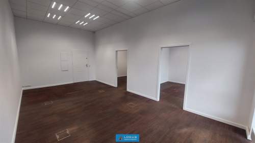 Biuro 79 m2, 3 pokoje, parking, klimatyzacja