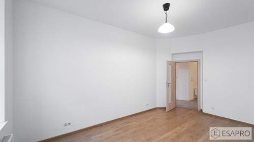 BIURO-PODZIAŁ NA GABINETY-ŚRÓDMIEŚCIE-110 m2