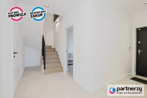 Nowoczesny, dwupoziomowy apartament w Mechelinkach
