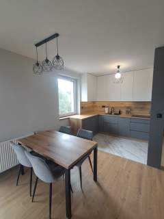 2 pokoje, 51.85m2, I piętro, duży balkon, ul. Poznańska