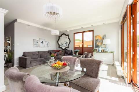 Wyjątkowy apartament z panoramicznym widokiem na B