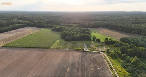 Działka do zabudowy budowlanej w leśnej otulinie