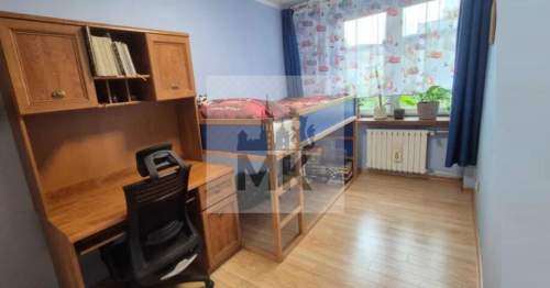4 pokoje, kuchnia, loggia, do wejścia