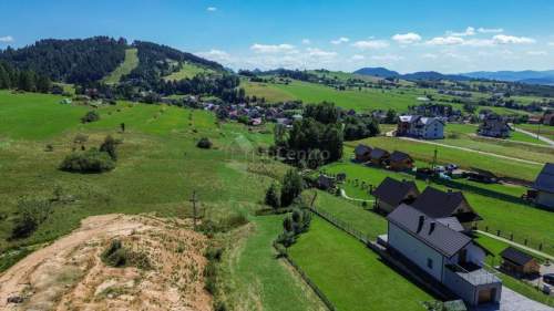 Niezabudowana nieruchomość gruntowa 1104m2.