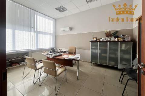 Do wynajęcia lokal 220m2, ekspozycja, centrum, budowlane, mokotów