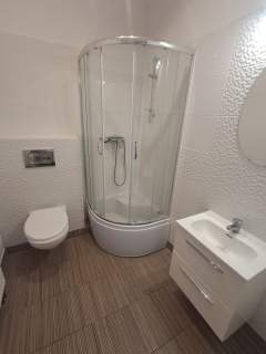 2 pokoje, 33m2 balkon, IV piętro, Centrum