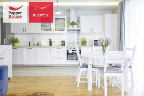 Przytulne mieszkanie z halą. idealne dla rodziny.