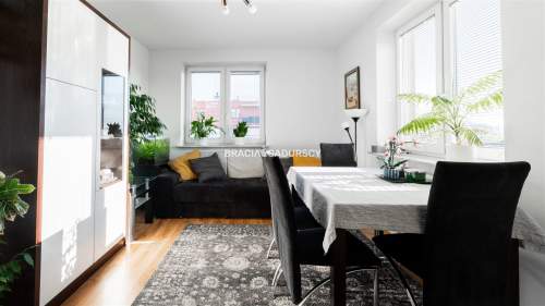 Dwupokojowe z osobną kuchnią. Ulica Felińskiego.