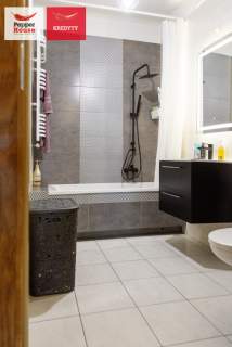 Przytulne mieszkanie z halą. idealne dla rodziny.