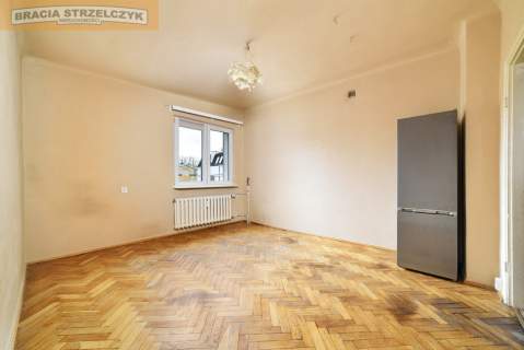 cicha kawalerka 22m2 Mokotów ul. Grottgera z piwni