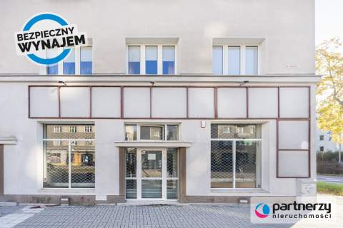Lokal Z Dużą Witryną, W Sercu Gdyni