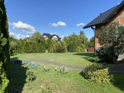Dom wolnostojący o pow.273m2 w Żyrardowie
