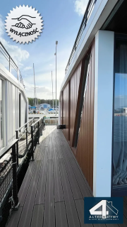 Dom na wodzie Houseboat