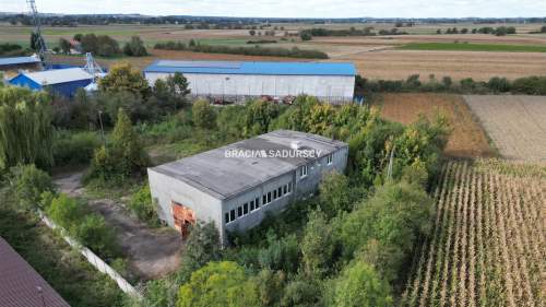 Siedliszowice pow. tarnowski - hala prod. 400 m2.
