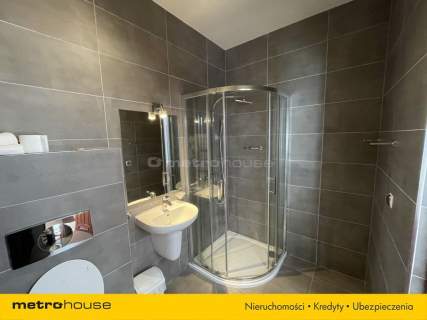 Nieruchomość komercyjna na sprzedaż, 2300 m2, Łódź