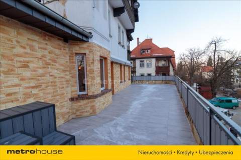 Apartament z tarasem przy deptaku na Zdrojowej