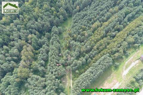 DZIAŁKA budowlano- usługowa, Krasnobród, pow. 0,6794 ha.