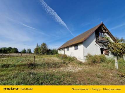Działka budowlana i stajnia - 1,4ha przy lesie.
