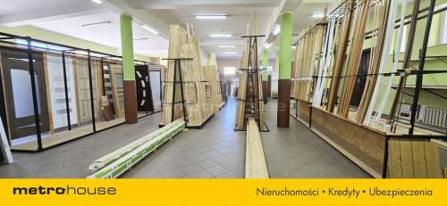 BUDYNEK MIESZKALNO HANDLOWO UŁUGOWY Z WITRYNĄ