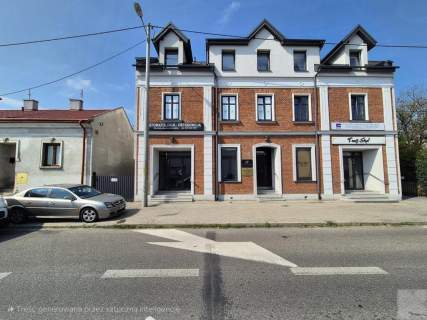 Lokal w stylowej kamienicy na Zasaniu