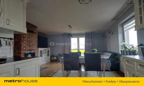 DO KUPIENIA - FAJNY DOM Z DUŻĄ DZIAŁKĄ W KIEKRZU 