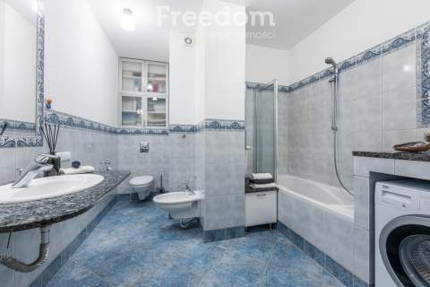 Apartament 3-pokojowy ul. Żelazna 59, Wola