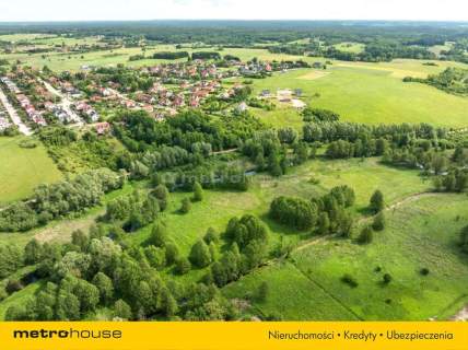 Działka z linią brzegową rzeki Pisy