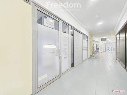 Lokal 61 m w centrum Koszalina   pasaż Jowisz