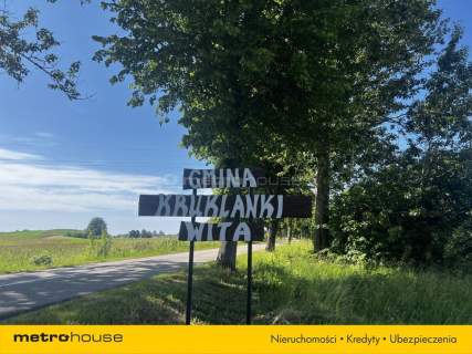 Działka z linią brzegową przy jeziorze Sołtmany.